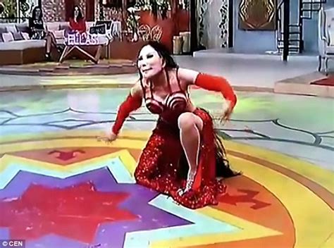 Maybe you would like to learn more about one of these? Mexican burlesque dancer loses her wig | Daily Mail Online