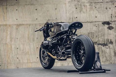Batmans Custom Bmw Motorcycle Custom Bmw Bmw Cafe Racer Custom
