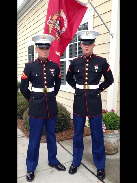Us Marine Corps Uniforms Marine Corps Dress Blues Usmc Dress Blues
