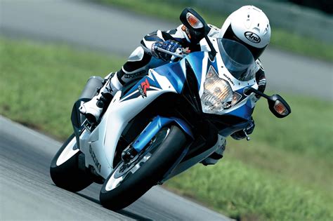 Suzuki motor usa, llc is not responsible for the content presented by any independent suzuki dealer, including advertising claims, special offers, illustrations, names or endorsements. 2011 Suzuki GSX-R600 & 2011 Suzuki GSX-R750 Get Face Lifts ...