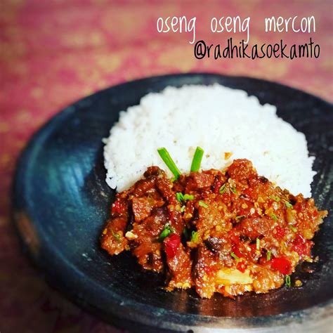 Resep oseng mercon tetelan sapi pedas mantap oseng mercon daging sapi. Oseng Oseng Mercon by Radhika Soekamto - langsungenak.com