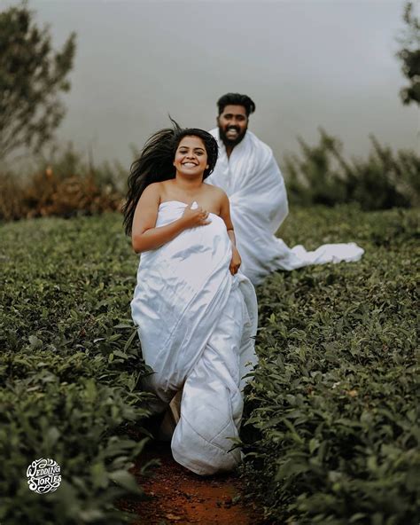 kerala wedding photoshoot പുതപ്പിനുള്ളിൽ ദമ്പതികൾ ട്രോളുകളിൽ നിറഞ്ഞ ആ ചിത്രങ്ങൾ ഇതാ news