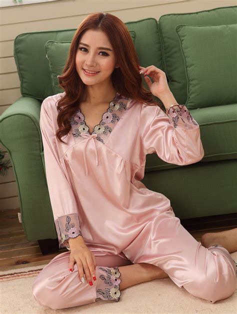 Light Pink Womens Silk Lace Long Sleeve Nightgown Sleepwear Pajamas Pyjamas Set Women