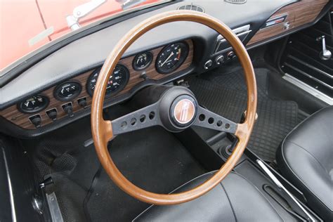 From the air vents to the details of the door panels. Fiat 850 Sport Spider | Classicbid