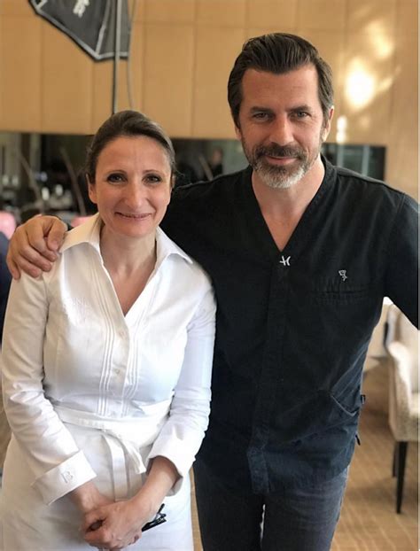 Les menus d'exception de la cheffe valentinoise sont désormais disponibles en livraison dans toute la france. Anne-Sophie Pic et Andrea Caninada cuisinent main dans la ...