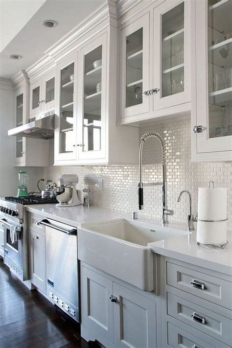 Get free shipping on qualified white, kitchen, subway tile backsplashes or buy online pick up in store today in the flooring department. 35 Beautiful Kitchen Backsplash Ideas - Hative