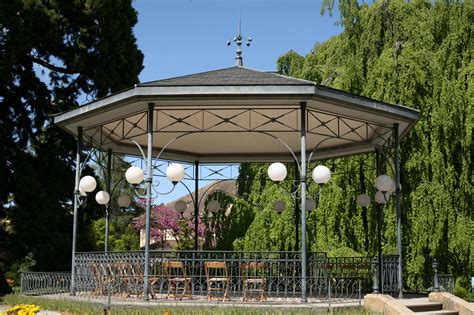 Erkennen sie auf anhieb, um welche sehenswürdigkeit in deutschland es sich hier handelt?foto: Parc de l'Indépendance - Morges Region (Schweiz)