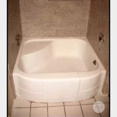 I've searched endlessly on the internet to find a way to replace my 4 feet x 4 feet retro cinderella bathtub but no tubs are the same size except a few drop ins. Replace a Cinderella Bathtub