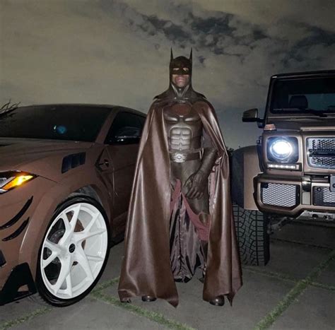 Scott's batman costume probably would've been perfectly acceptable, except that it's all brown, with weird. Travis Scott deletes his Instagram account after he is ...