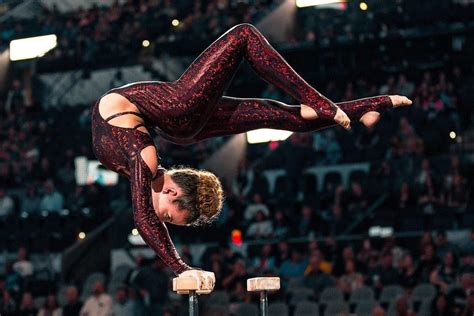 At T Center Do What You Love Sofie Dossi Gymnastics Poses Contortion Training