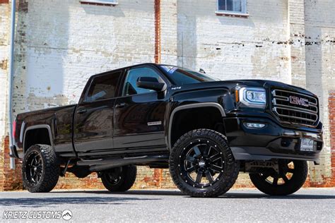 Lifted 2018 Gmc Sierra 1500 With 22×10 Moto Mo962 Wheels And 7 Inch