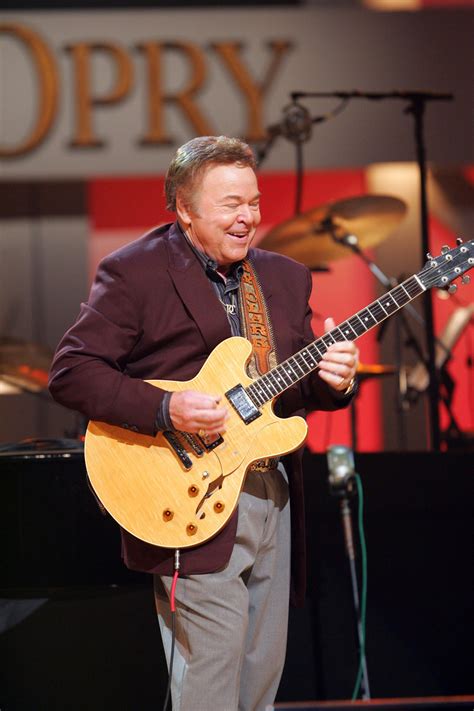 Roy Clark Dies ‘hee Haw And Country Music Star Was 85