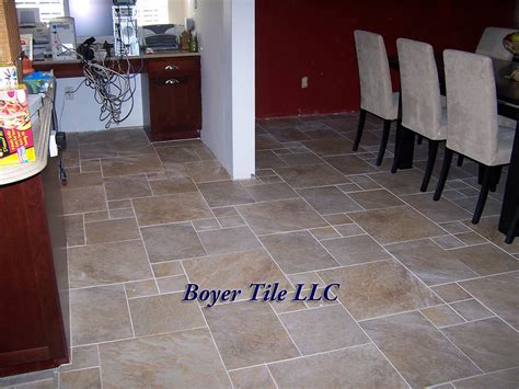 The basket weave pattern is created with rectangular tiles laid in pairs at 90° angles to one another, providing an interesting appearance with easy installation. Tile Pattern Selection, Tile Selection | Boyer Tile