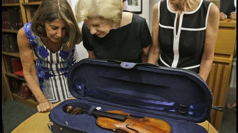 Stradivarius Violin Returns To The Stage First Time Since 1980 Theft