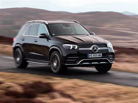 Décryptage du modèle mercedes classe gl par la rédaction caradisiac: Essai du Mercedes GLE 2019, le SUV qui s'incline et ...