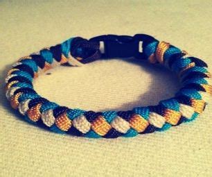 Its best made with 2 different colors of paracord. Pin on Puppy!