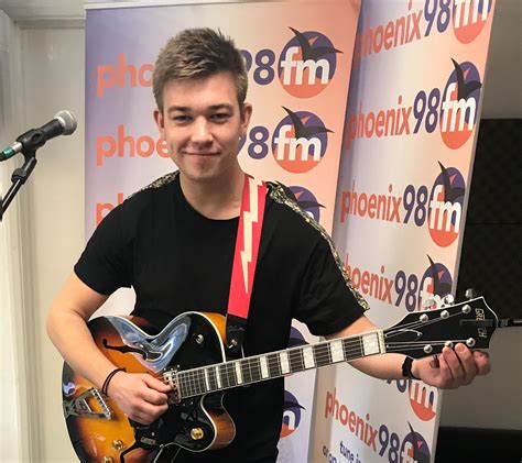 Oliver New A Great New Singersongwriter Talent Listen Live To His