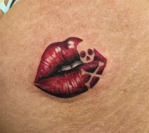 Pin By Michelle Mendieta On Ideas De Tatuajes Cool Lip Tattoos Lip