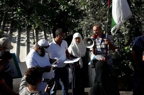 מוצג שנתון תשפא (2021) כאופציה ראשונה. שייח' ג'ראח: פלסטינים וישראלים הפגינו נגד חידוש הפינויים בשכונה - שיחה מקומית