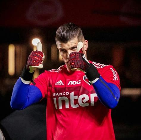 Tiago volpi şu anda bir takımda oynuyor sao paulo fc sp. Tiago Volpi | Volpi, Spfc