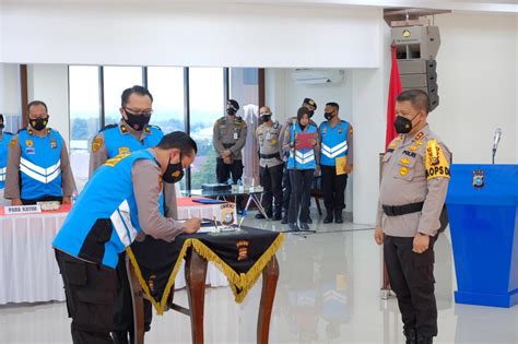 Contoh surat pakta integritas untuk perusahaan. Panitia dan Peserta Tanda Tangani Pakta Integritas ...