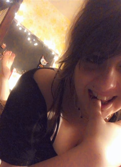 Fat Emo Slut With Big Jugs And A Passion For Xxfelonyvuitton