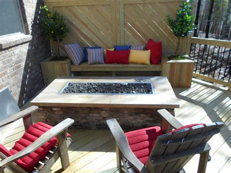 See more ideas about outdoor fire, outdoor fire pit, metal projects. Modern Rectangular Fire Pit on Deck with a Privacy Screen ...
