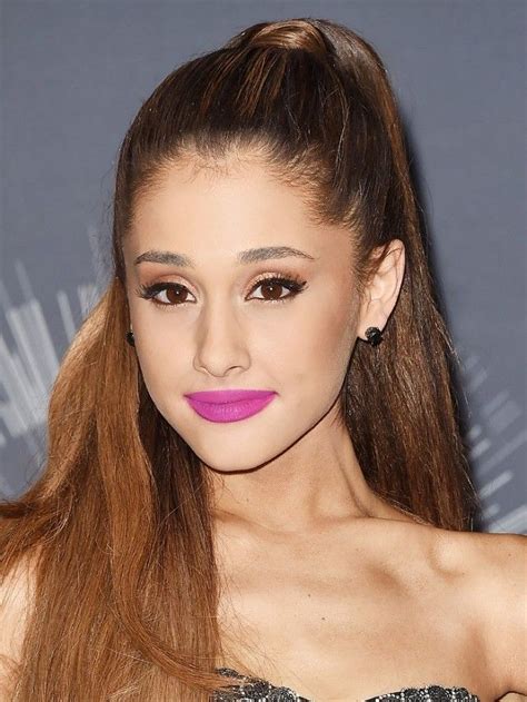 How To Grow Longer And Healthier Eyelashes According To A Dermatologist Ariana Grande Makeup