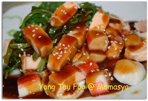 Yong tau foo, a traditional hakka chinese dish, can be eaten dry with a sweet sauce or as a soup dish. Dapur Mamasya: Yong Tau Foo