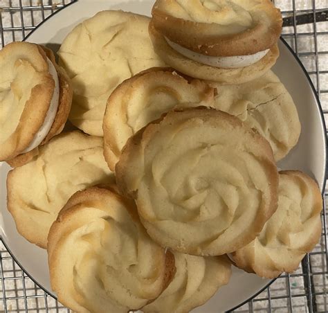 God Bless Queen Mary Berry And Her Viennese Whirls Rbaking