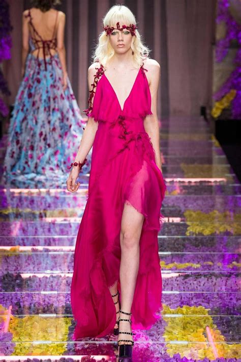 Atelier Versace Fall 2015 Couture Fashion Show Couture Runway