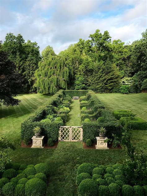 These Picturesque Gardens Have An Anglo Attitude Landscape Design