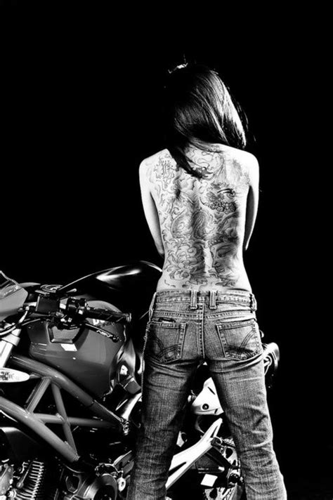 Pin by Петканска on Bikes LOVE Bike photoshoot Biker girl Women