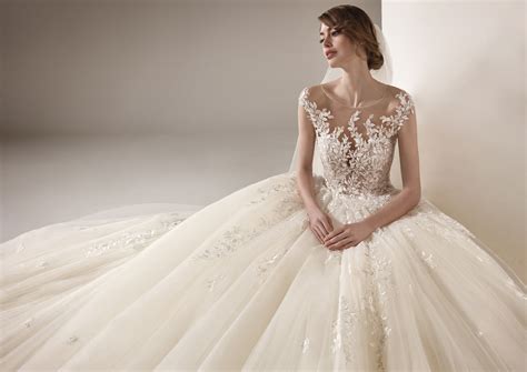 Check spelling or type a new query. Vestiti Da Sposa Vaporosi