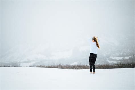 Gambar Orang Salju Musim Dingin Gadis Wanita Cuaca Berambut