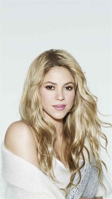 Shakira Beautiful Singer 2018 1080x1920 Wallpaper Shakira Hair