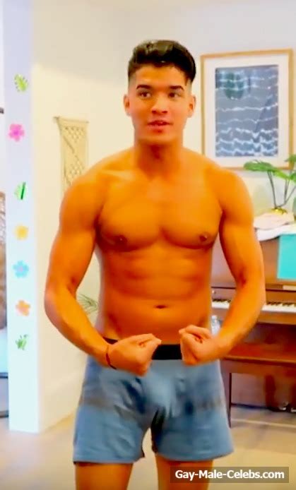 Leaked Internet Celebrity Alex Wassabi Nude And Sexy Photos Picture Gay