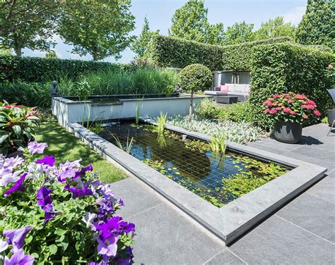 Moderne Strakke Tuin Met Vijvers Dutch Quality Gardens