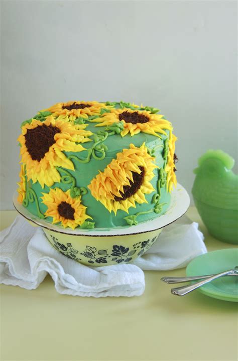 When making a layer cake it is important to to decorate a cake, i start by putting a smooth layer of frosting on. Sun Butter Sunflower Cake - Layer Cake Parade