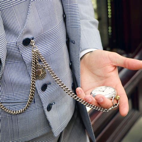 How To Wear A Pocket Watch The Ultimate Guide Soxy Kembeo