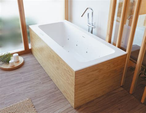 Corner tubs traditionally have been tucked into bathrooms which are less spacious. Bathtubs: different styles and models for your bathroom ...