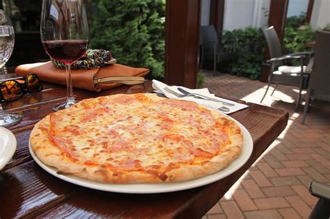 Before thinking about adding any more heat, focus on your own body heat. Pizza Compartment in the back seat that could keep your ...