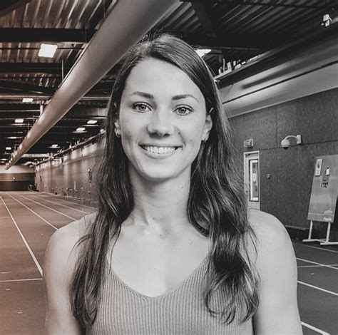 (2004) olympisch oranje de vrieseborch isbn 90 6076 522 2 Meerkamptalent Emma Oosterwegel aan het woord - Papendal