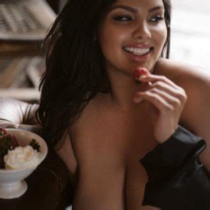 Jocelyn Corona Nude She Has Perfect Big Boobs Scandal Planet