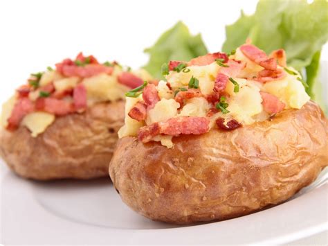 Pommes de terre farcies au lard Recette de Pommes de terre farcies au