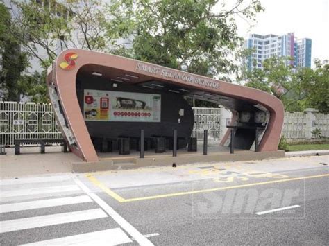 Penduduk di lapan kawasan selangor termasuk bandar seperti shah alam dan klang dan pinggiran bandar seperti selayang dan sepang bakal menikmati perkhidmatan bas sementara pihak majlis bandaraya shah alam sudah mendapatkan penajaan daripada pihak swasta tetapi. Hentian Bas Smart Selangor Dilengkapi Tujuh Elemen Pintar ...