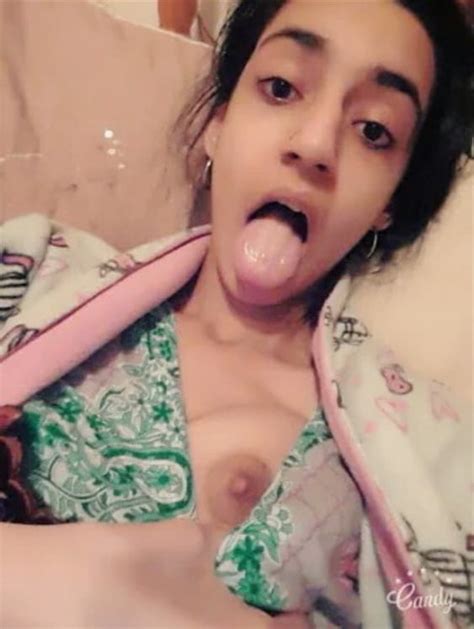 Skinny Wild Desi Indian Girl Taking Nude Selfies Photos Xxx Porn