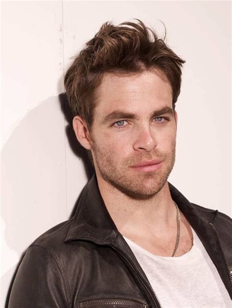 Bushy Eyebrows Are The Hottest Thing Ever Chris Pine Cris Pine