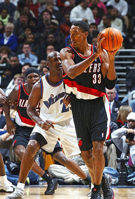 Michael jordan and scottie pippen. Michael Jordan, Scottie Pippen and Jerry Rice just don't ...