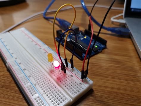 Weekend Arduino Projects For Parents And Kids — “led Traffic Light